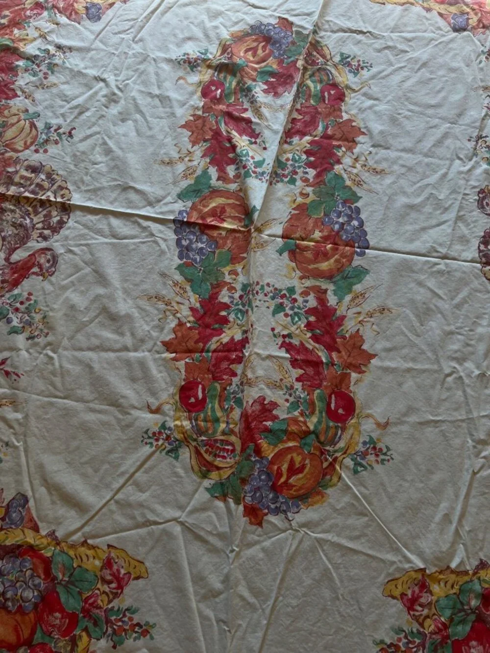 Vintage Oval Thanksgiving Tablecloth Fall Harvest Turkey Design 54